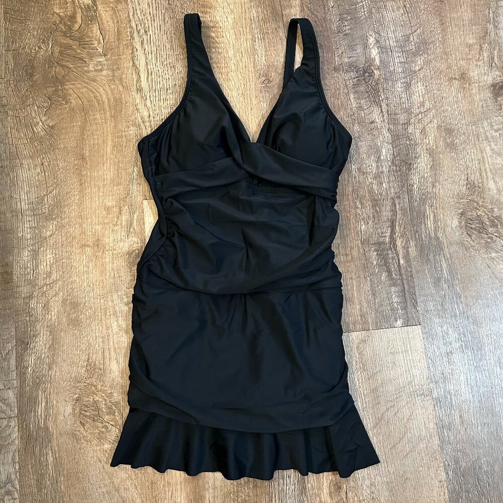 NWT Yonique black one-piece swimsuit with skirt women small summer, modest pool